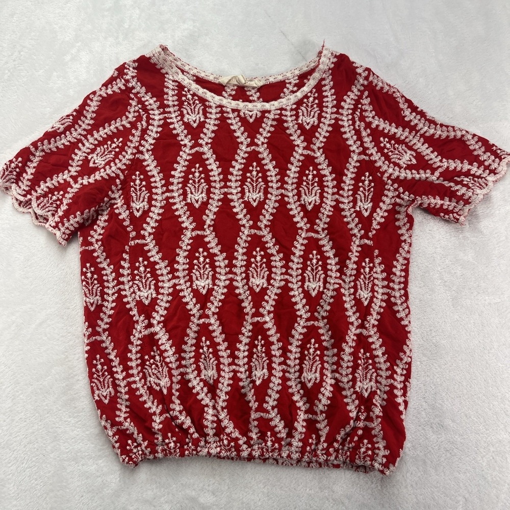 Solitaire Embroidered Top Women's Small‎ Red Geometric Scalloped Sleeve Boho
